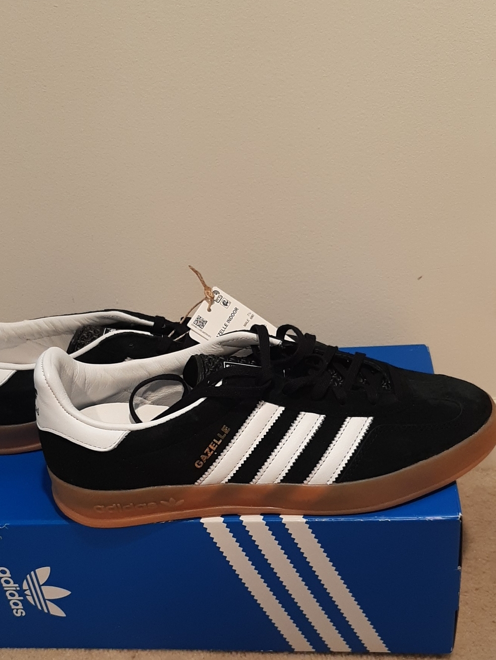 adidas Gazelle Indoor  Black White with Gum Sole NIB